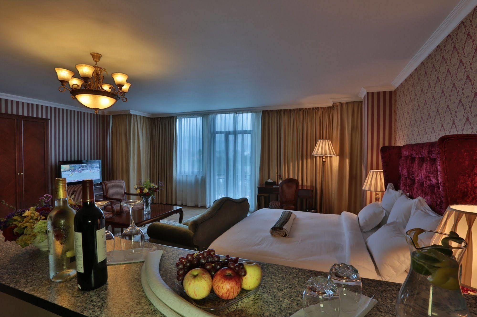 The Residence Hotel Addis Abeba Esterno foto
